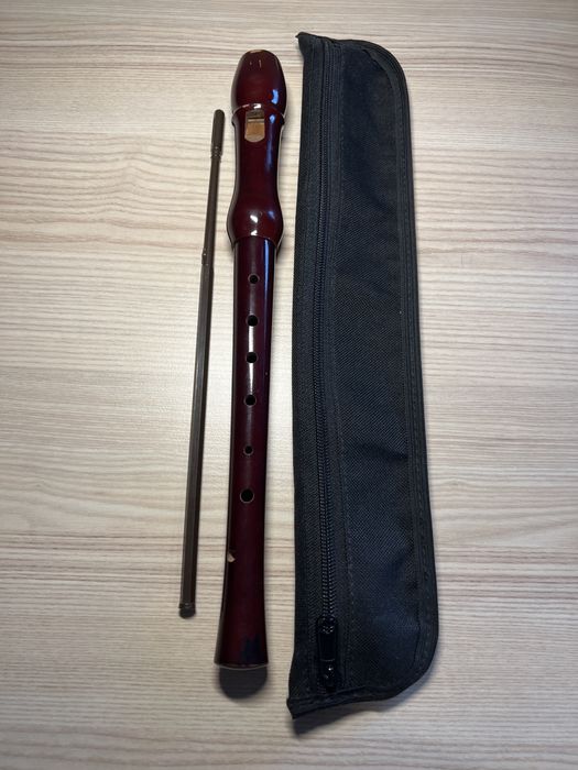 Flet szkolny drewniany + etui + bagnet czyścika