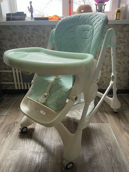 Стільчик для годування Carrello