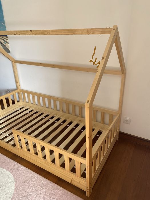 Cama Montessori das crianças