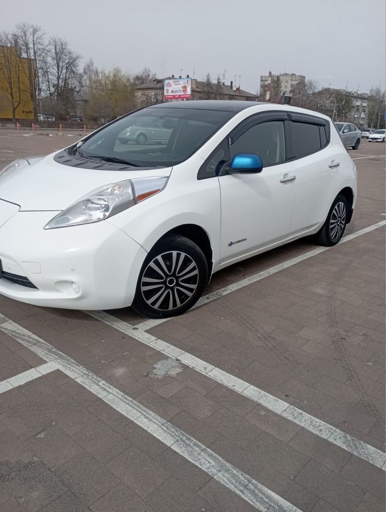 Продам Nissan  leaf