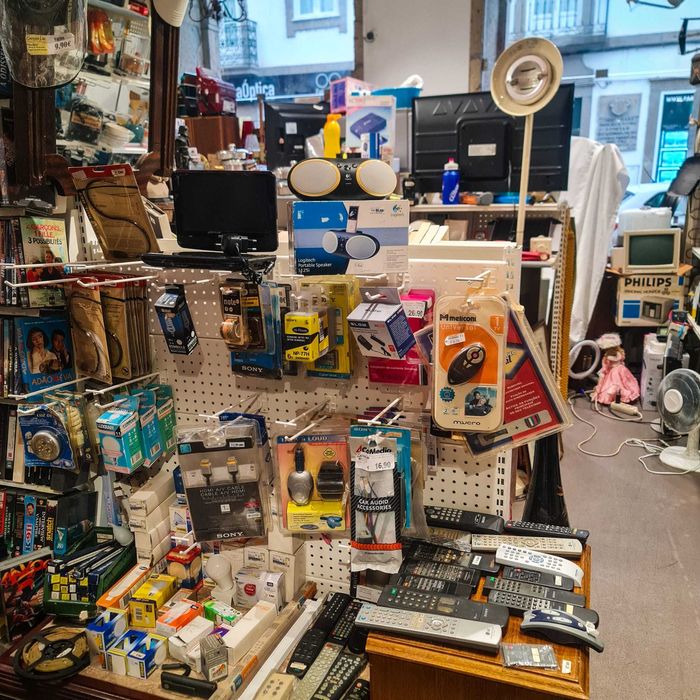 Bateria Recarregável Sony NP-77H – 6V / 2400mAh – Nova e Selada