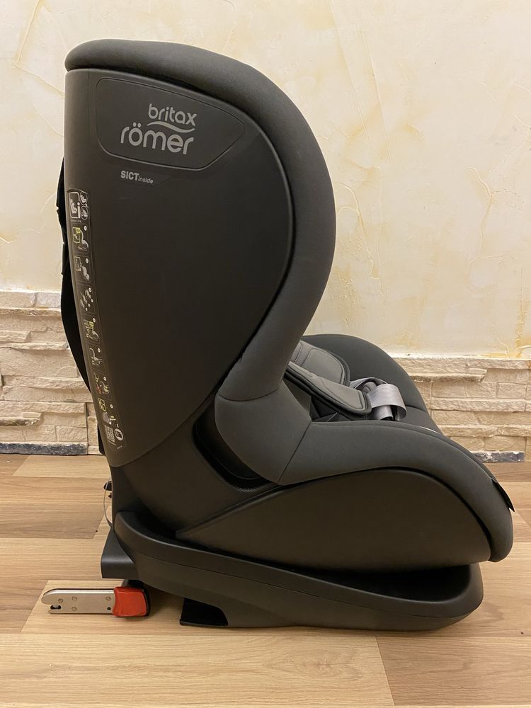 Автокресло BRITAX-ROMER TRIFIX2 i-SIZE с 9 мес.до 4 лет 9-22 кг