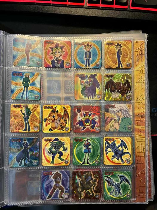 Staks Yu-Gi-Oh! e Digimon