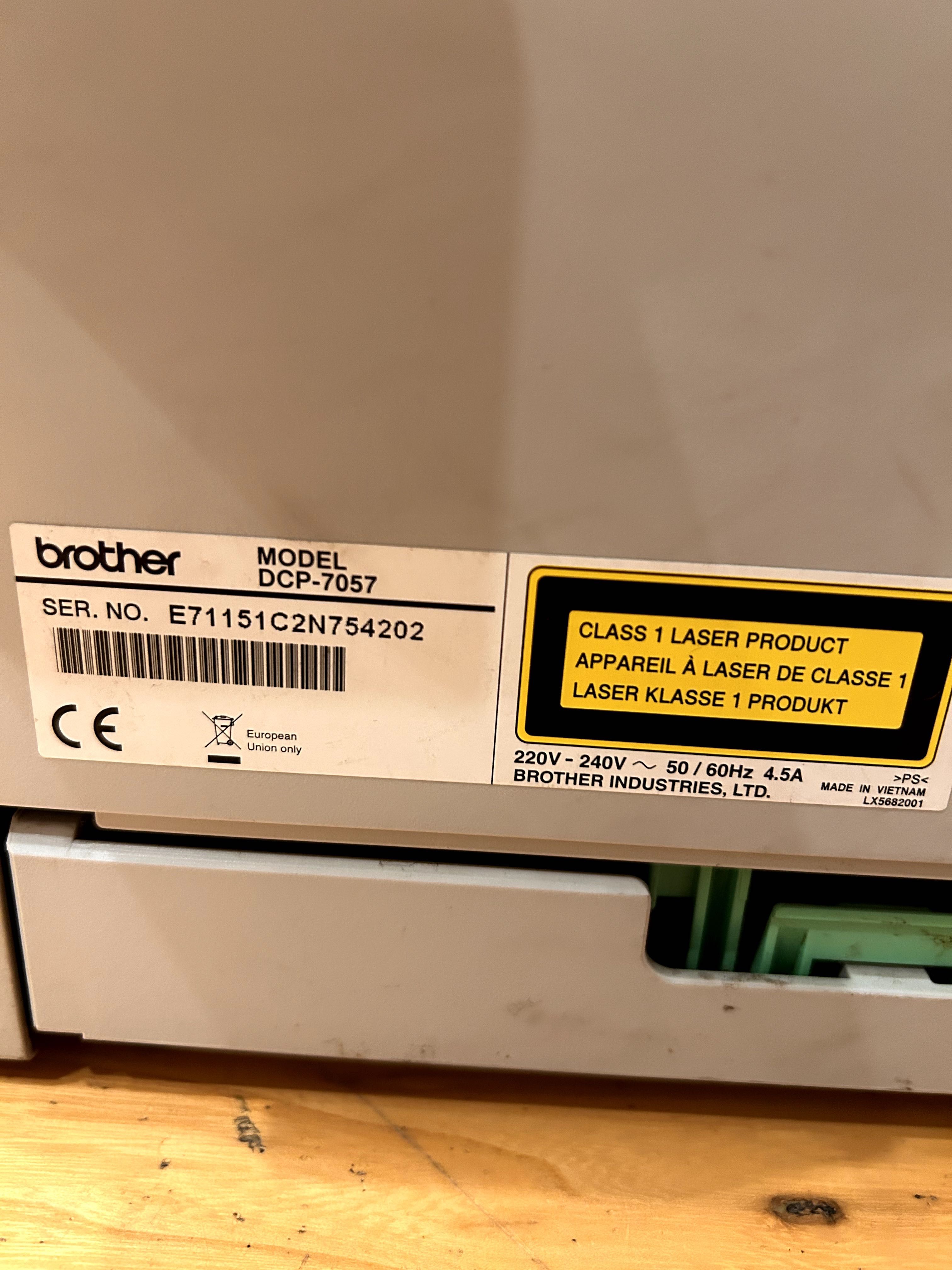 Drukarka laserowa Brother DCP-7057