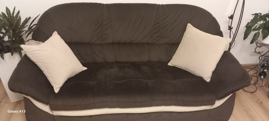 Zestaw sofa dwa fotele