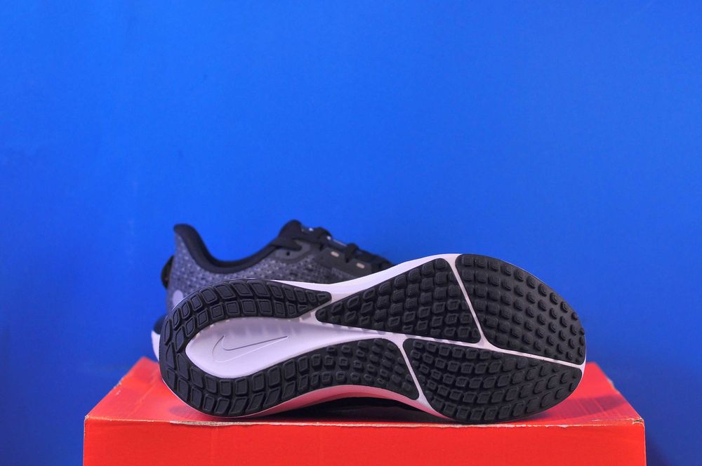 Кросівки Nike Vomero 17 Black , Nike Versair Blue Оригінал
