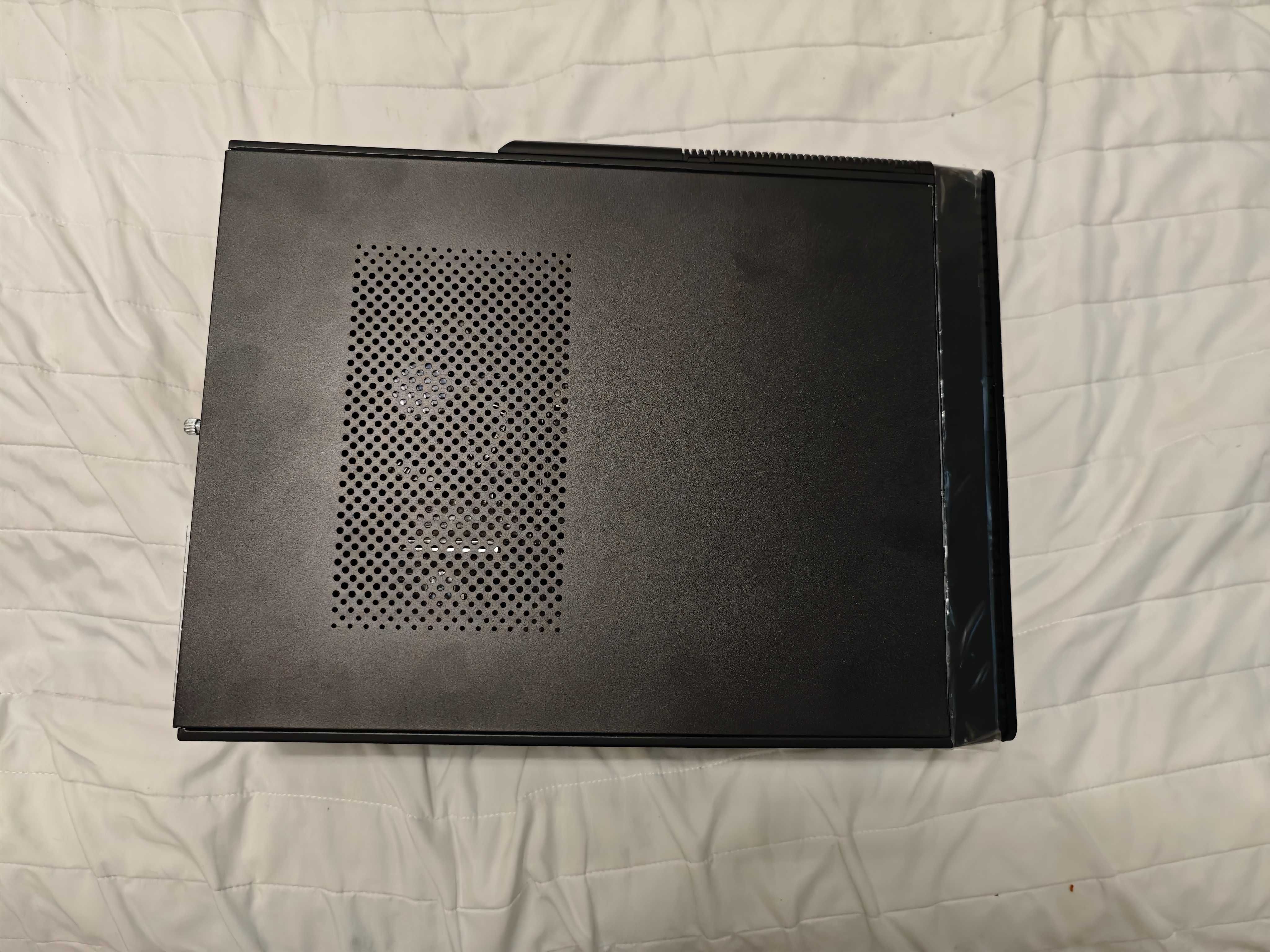 Мини пк(ITX) Gamemax. Intel i3 10100. gamemax 400w.SSD 250 gb
