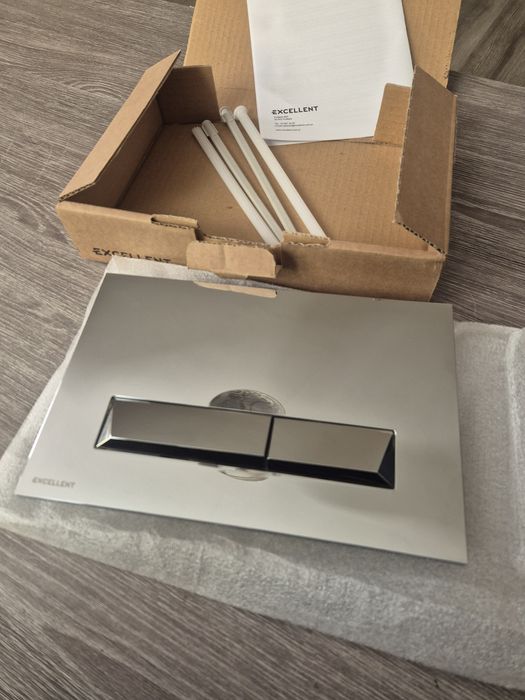 Przycisk spłukujący Excellent Platto chromowany