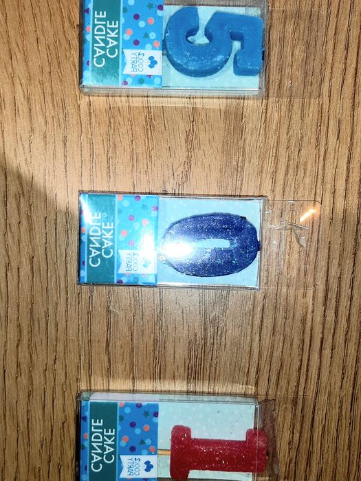 Oddam świeczki na tort cyfra 10 5