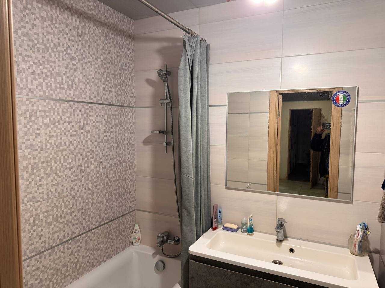 Сдам 3 комн квартиру как 2 комнатную Тополь-3,дом 80