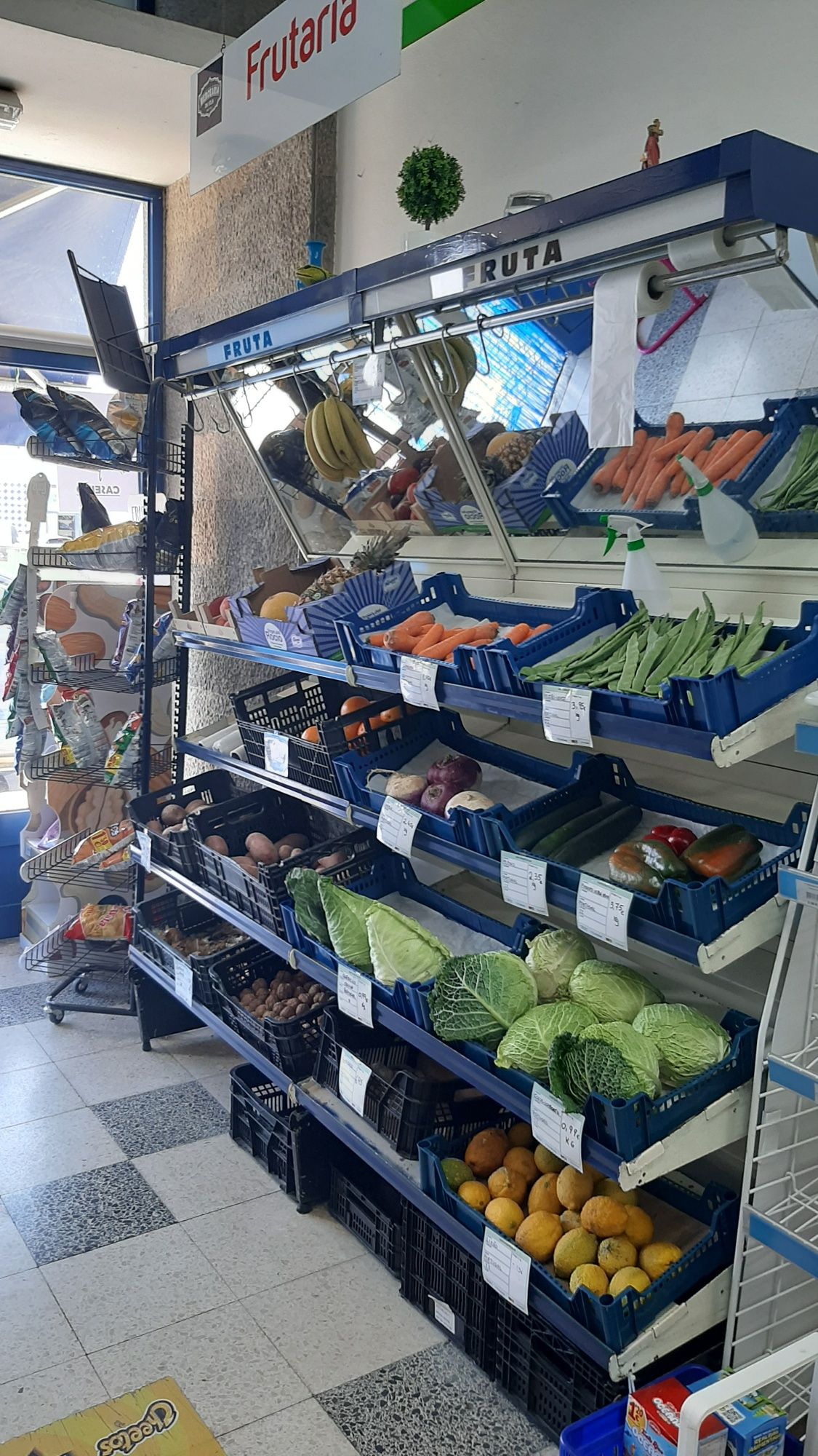 Vende-se equipamento de Mercearia