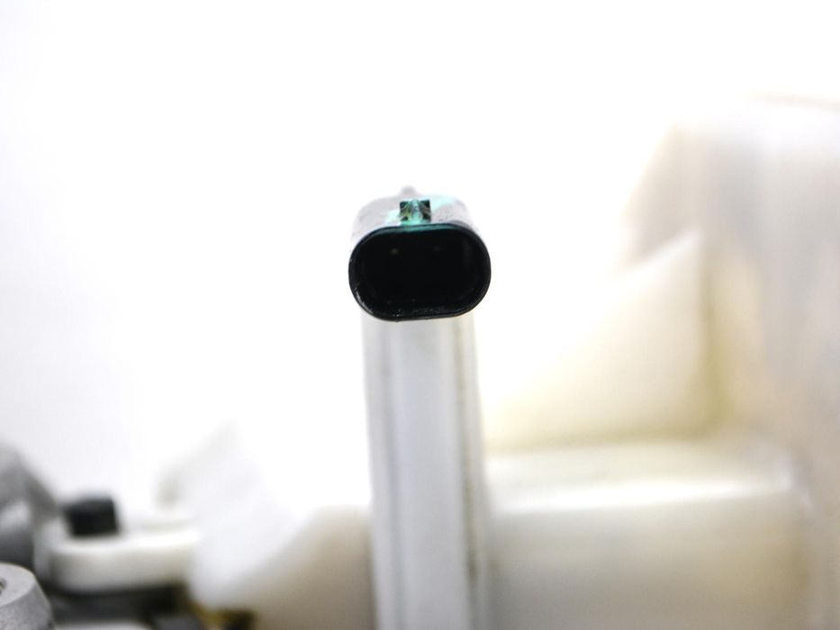 Головний гальмівний циліндр GMC TERRAIN 2017-2021 84104229