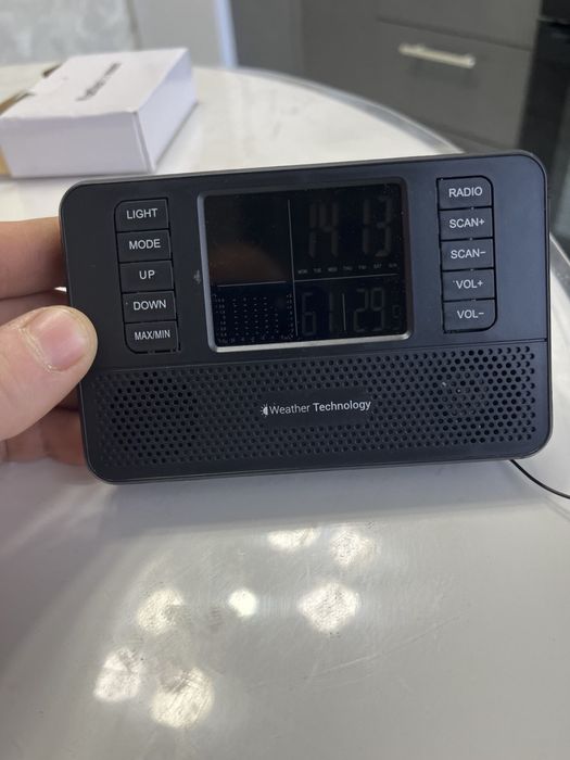 Продам метеостанцію Weather Technology з радіо