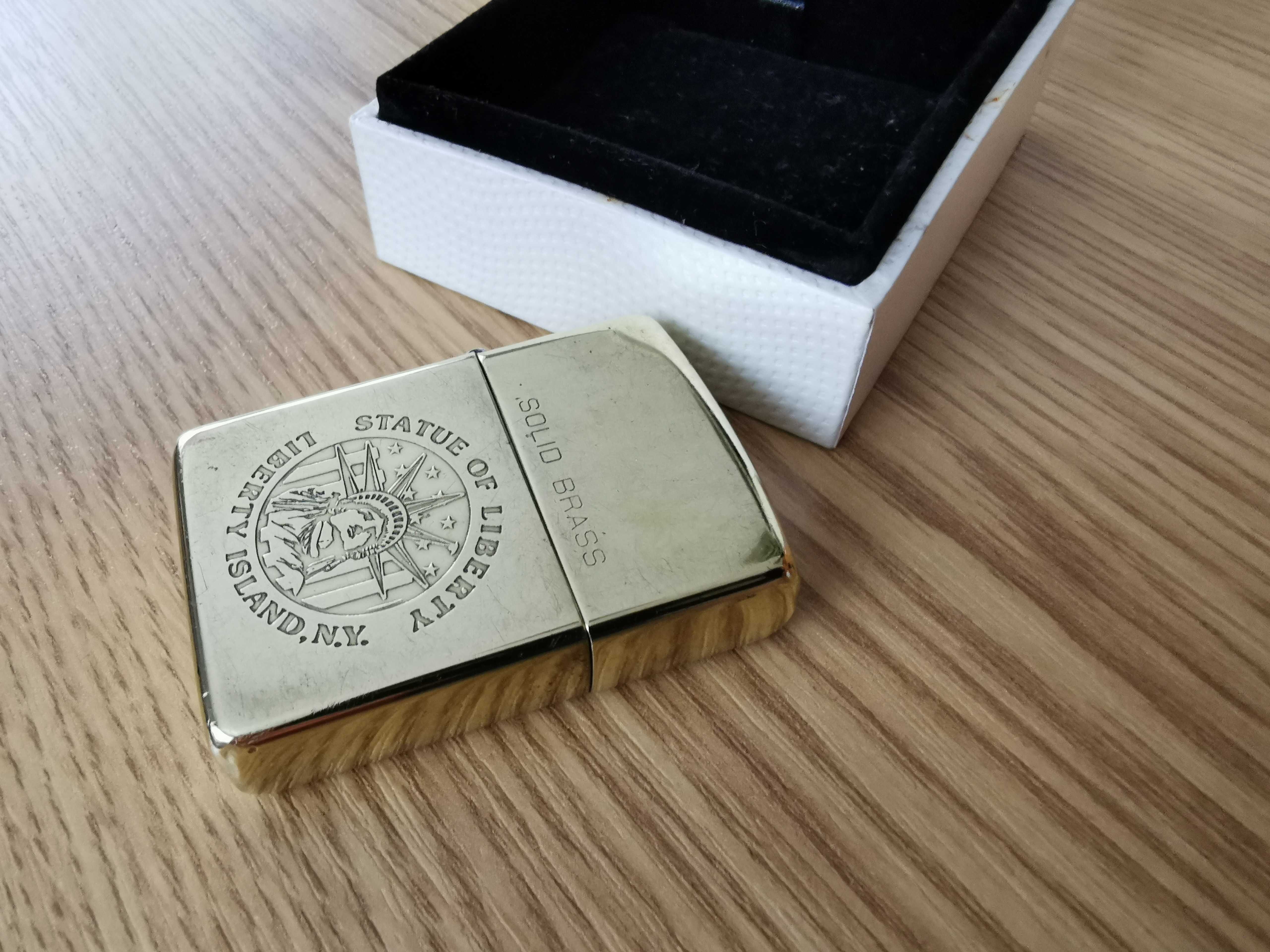 Stara zapalniczka benzynowa Zippo z 1989 roku Mosiądz