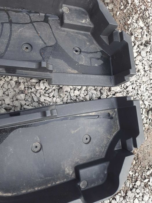 Полка вставка для інструментів Тойота Avensis T25 toyota 64995 64997