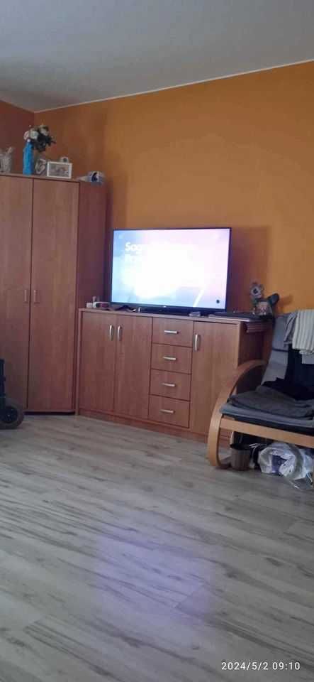 Sprzedam telewizor lin 43 pilot jest matryca LED do wymiany
