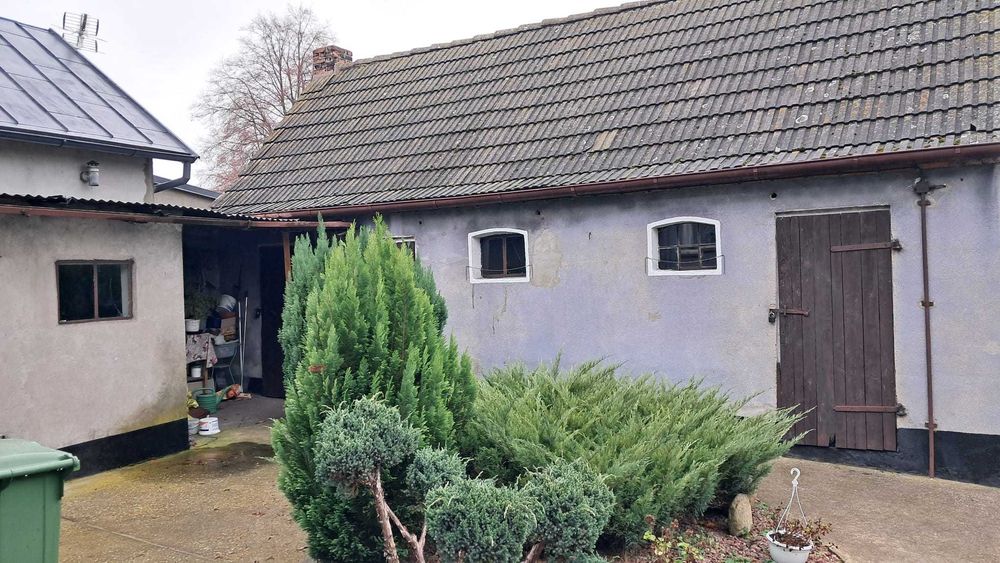 Dom jednorodzinny 73m², garaż, budynek gospodarczy, działka 1065m²