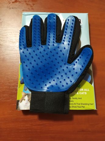Перчатки для вычесывания шерсти домашних животных