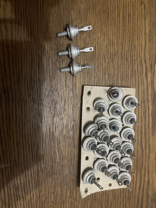 Діод ЕД248Б (новий)