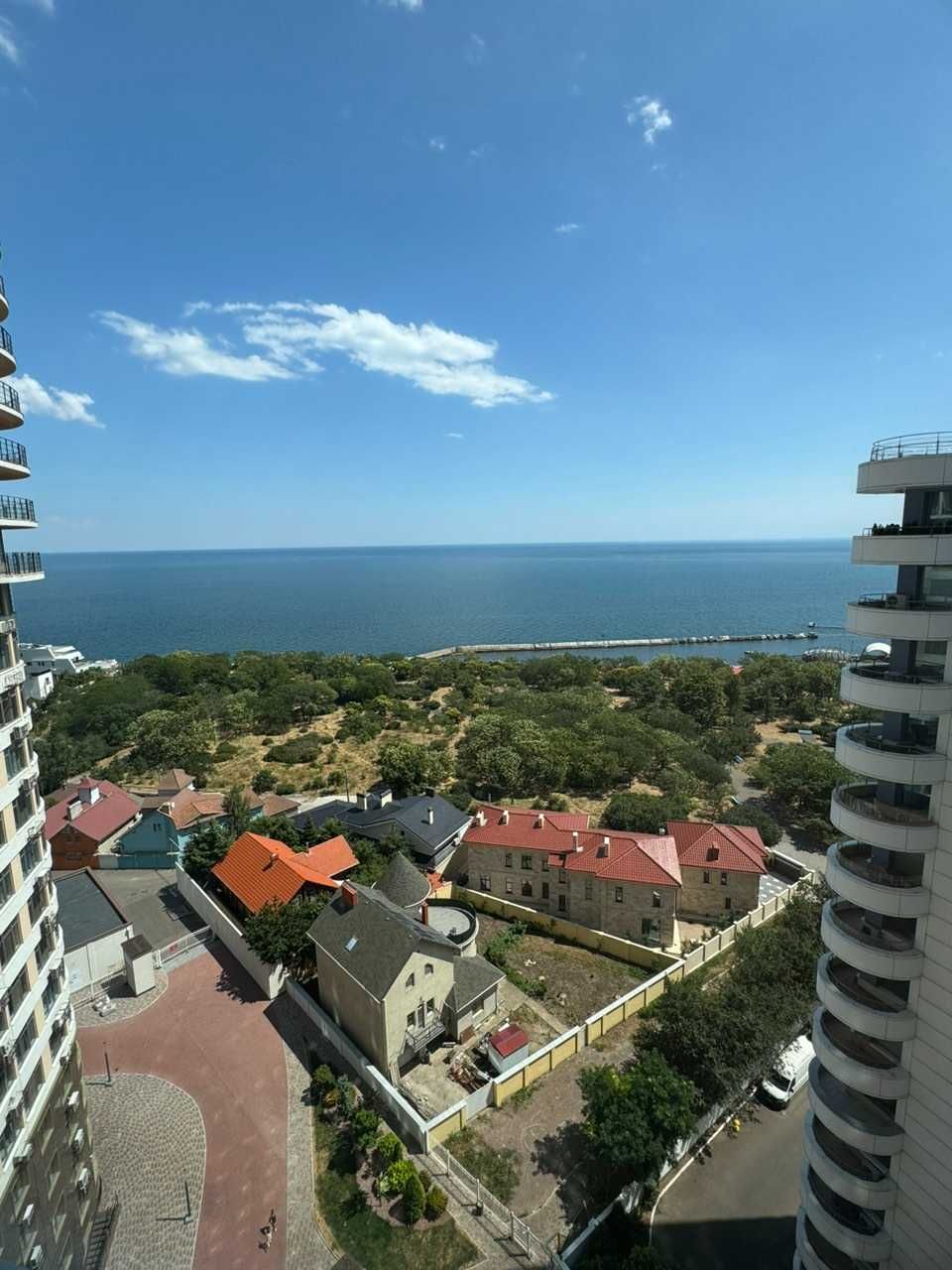 АРКАДИЯ. ЖК Kadorr 45 на Каманина .Прямой вид моря.