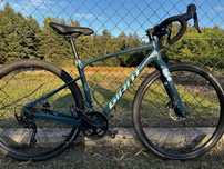 Giant Revolt 1 Deep Lake (indygo) gravel rozmiar S