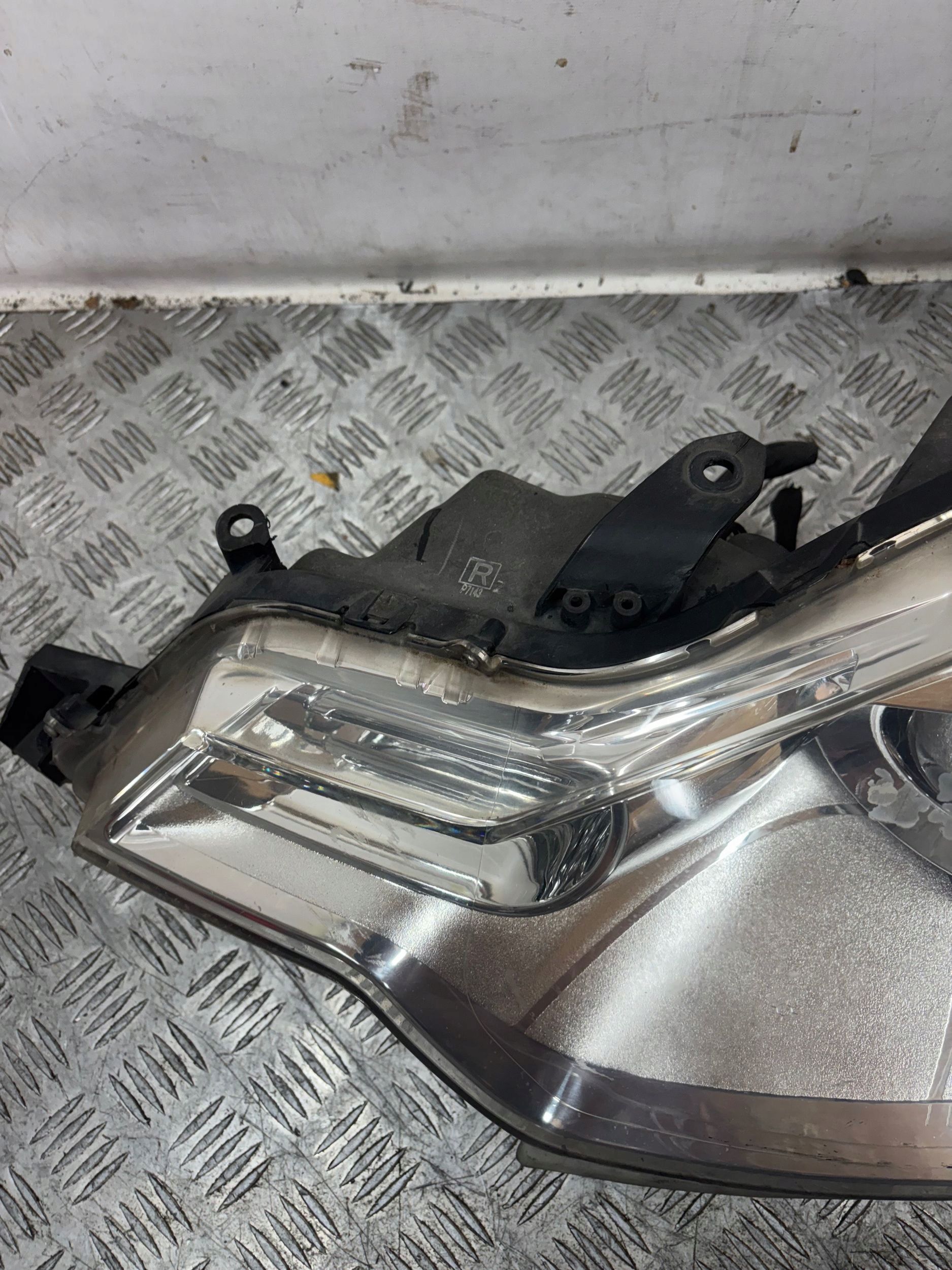 Reflektor Lampa Lewa Xenon Citroen c-crosser