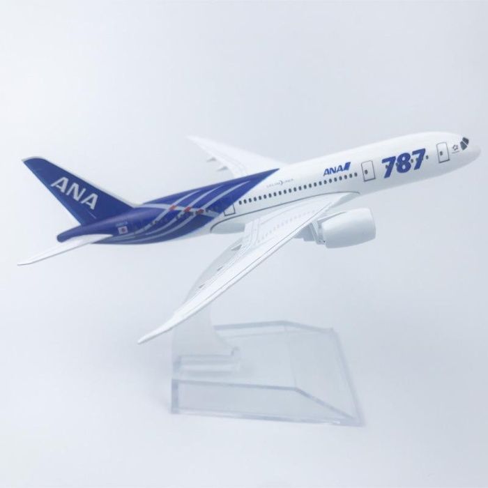 Модель літака Boeing 777 787 16 cm 20 cm