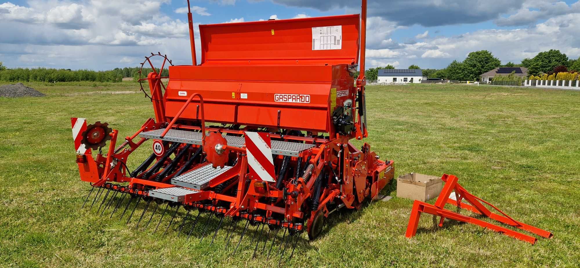 Zestaw Uprawowo-siewny Talerzowy Gaspardo 3000 maschio Amazone ad 303