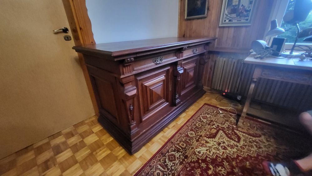 Piękna masywna dębowa komoda Henryk II