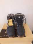 Granatowe damskie trapery Wrangler rozm.36
