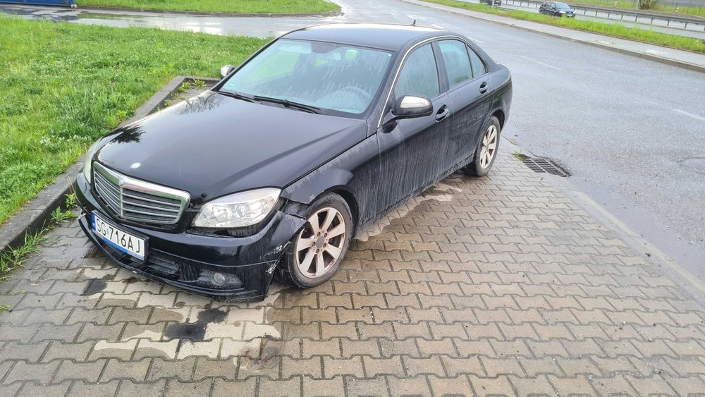 C200 CDI, klimatronik, limuzyna,  mała szkoda fajne auto