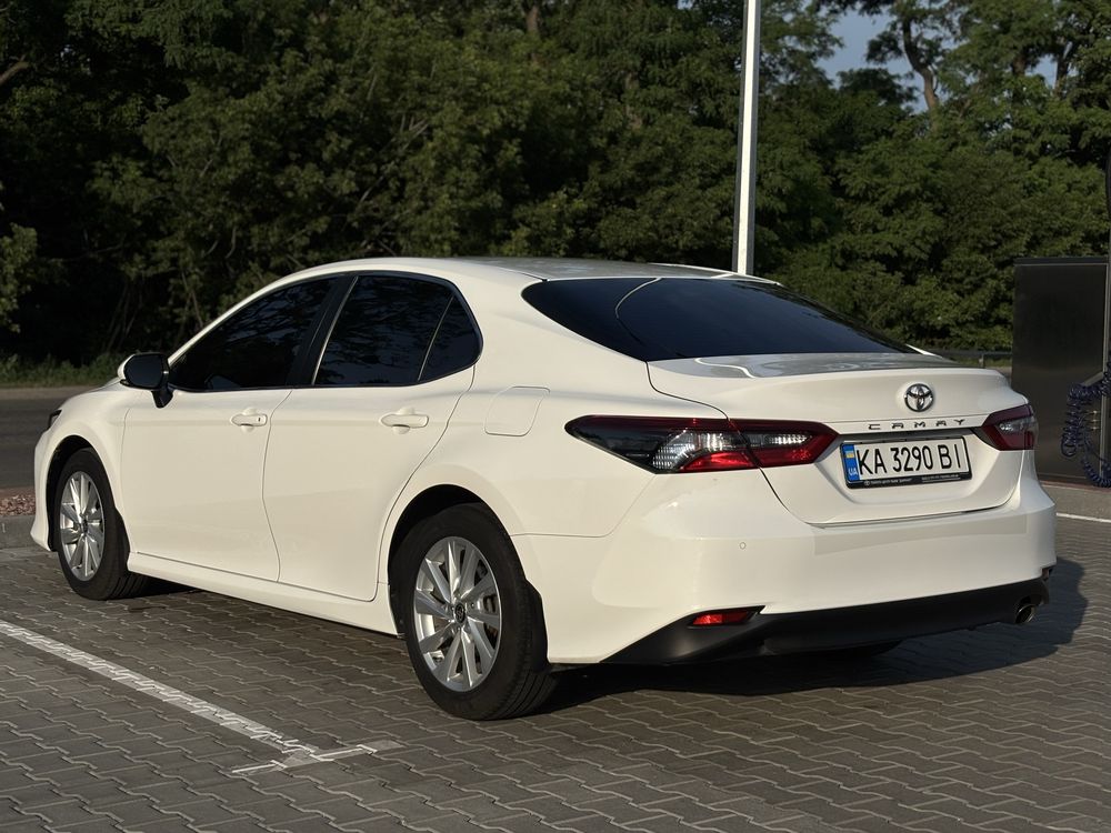 Toyota Camry 2021