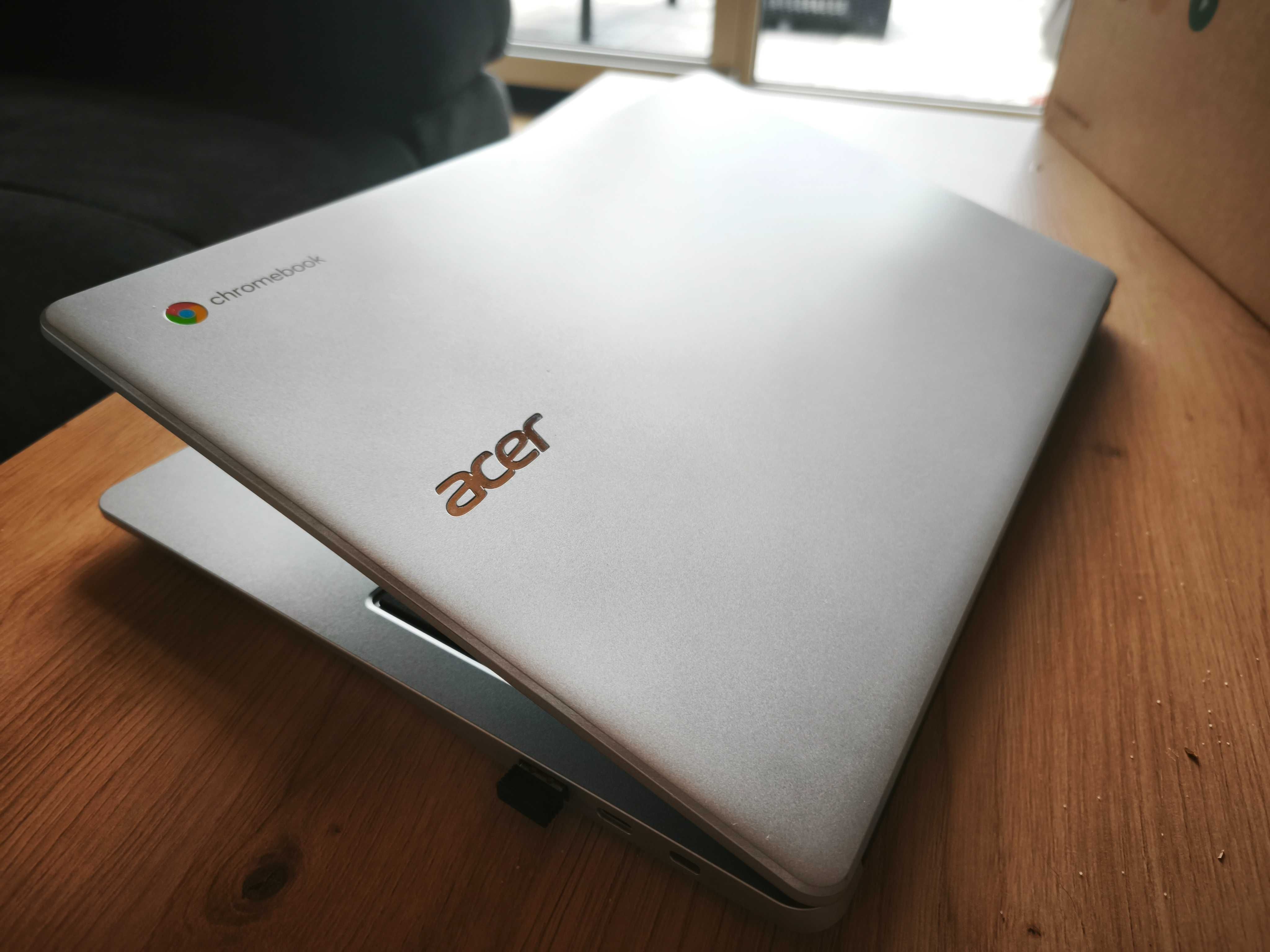 LAPTOP CHROME ACER jak NOWY na gwarancji 15,6 cala 8GB ram 128 GB Dysk