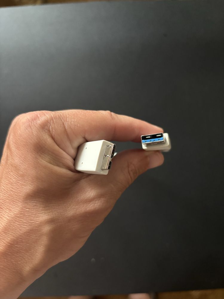 Компактний зовнішній накопичувач WD My Passport 1 TB