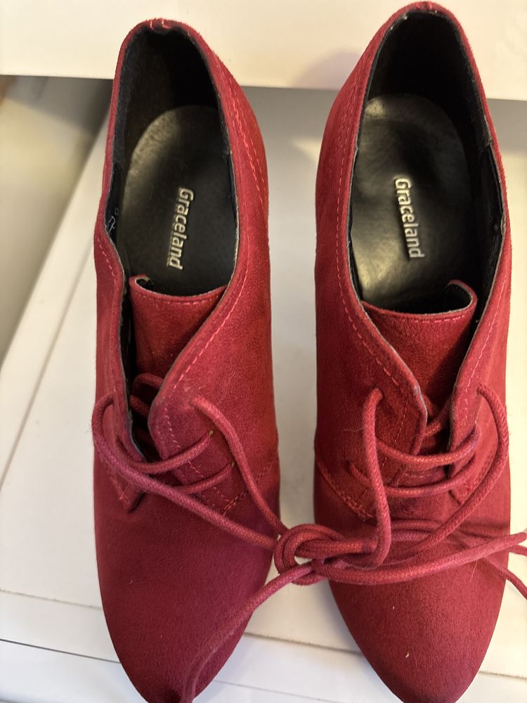 Buty   damskie