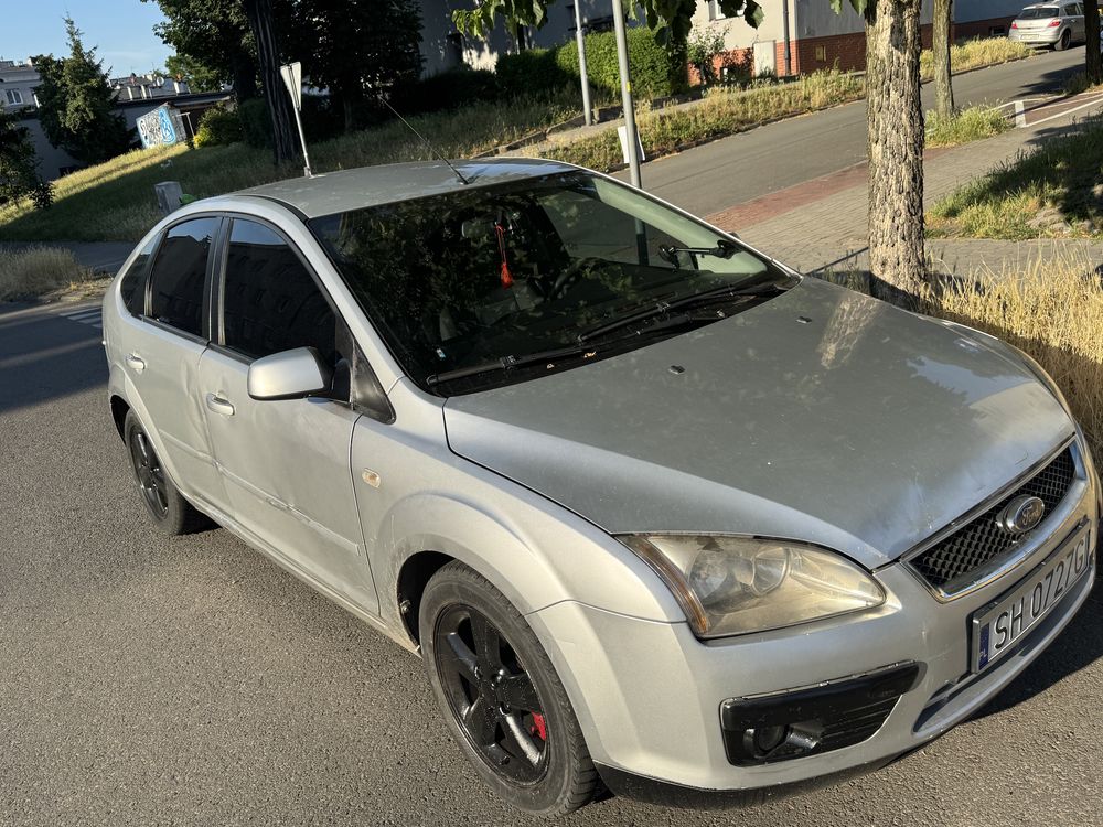 Ford focus 1.6, benzyna gaz, 2007, problem jest w silniku