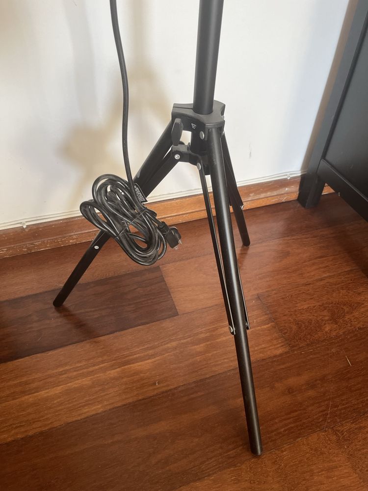 Luz de estúdio + tripé