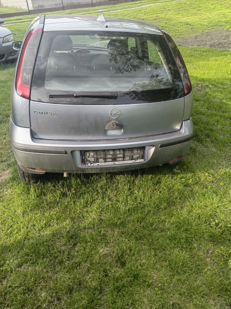 Opel Corsa C 1.0 lpg uszkodzony