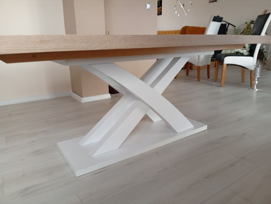 Sprzedam duży stół