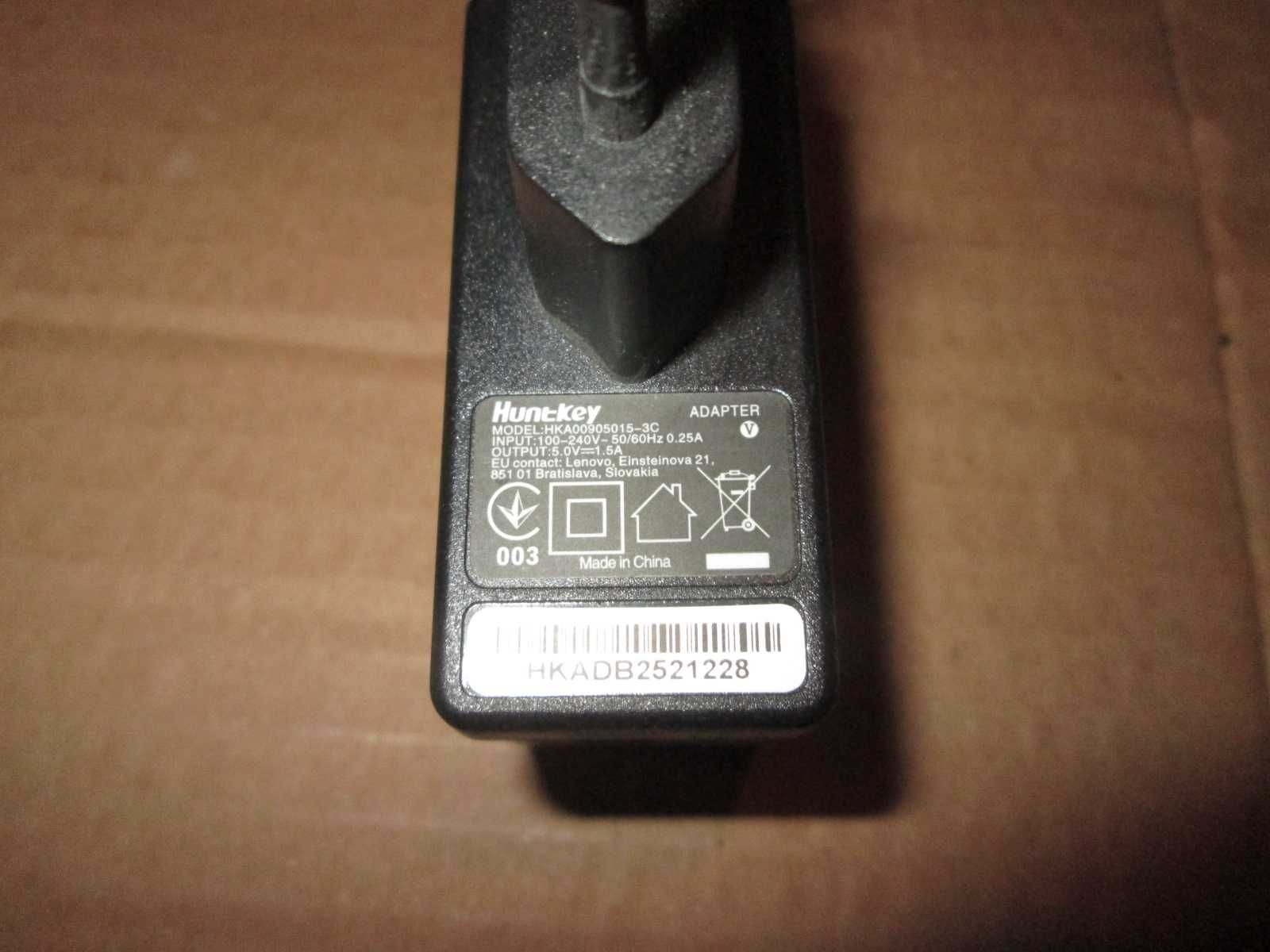Зарядное устройство USB Lenovo Словакия 5V, 1,5A HKA00905015-3C