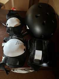 защита налокотники, наколенники, перчатки и шлем с фонариком