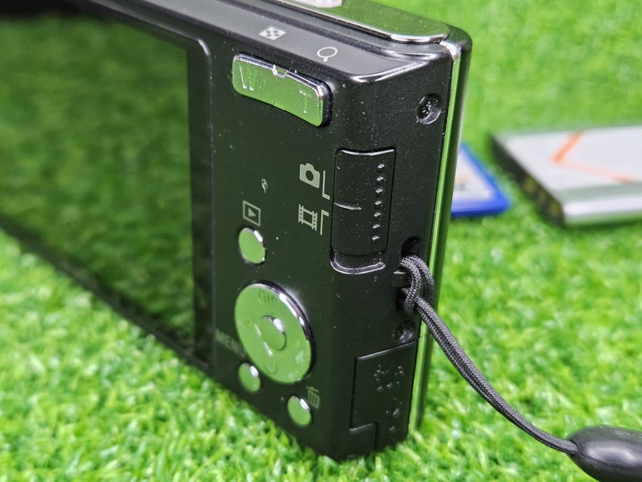 Sony cyber-shot dsc-w320