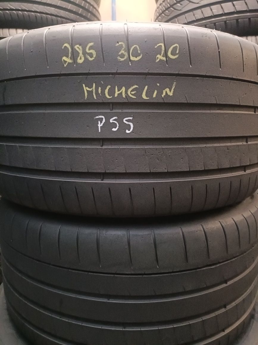 Pneus 285/30/20 Michelin