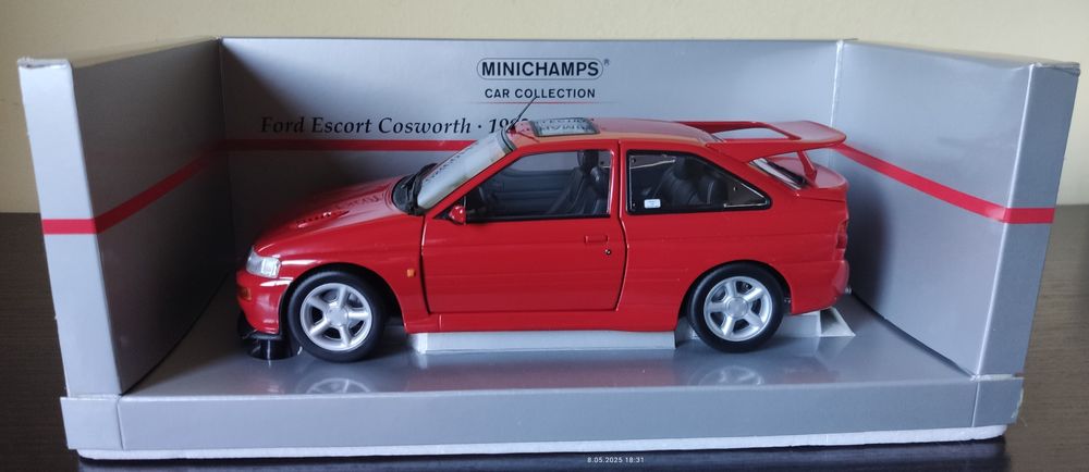Ford Escort Cosworth 1:18 rok 1992 Minichamps