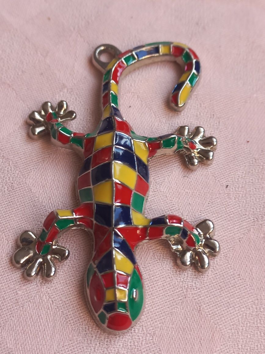 Zawieszka brelok metalowy salamandra