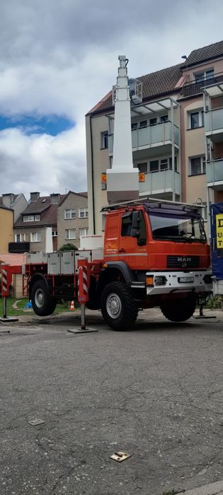 Usługi Podnośnik koszowy terenowy 4x4 napędy 35m 20m HDS  zwyżka