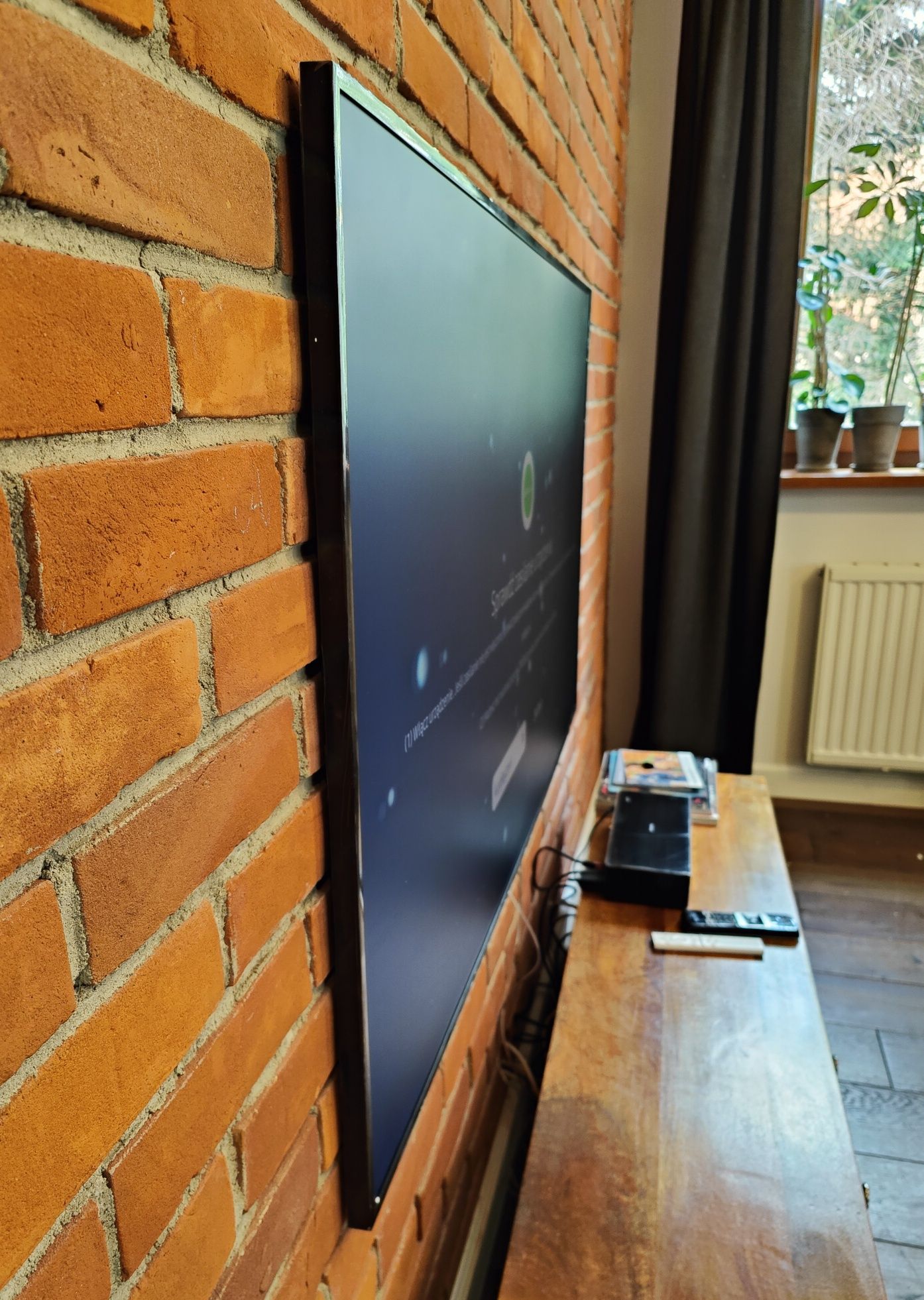 Usługa montażu telewizora na ścianie wraz z uchwytem
