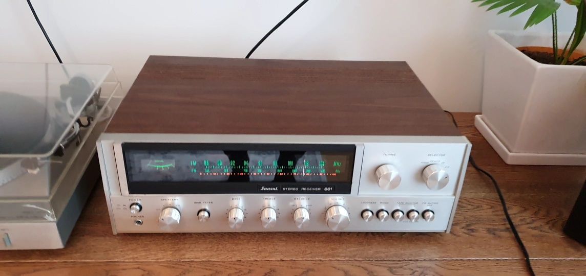 Sansui 661 amplituner