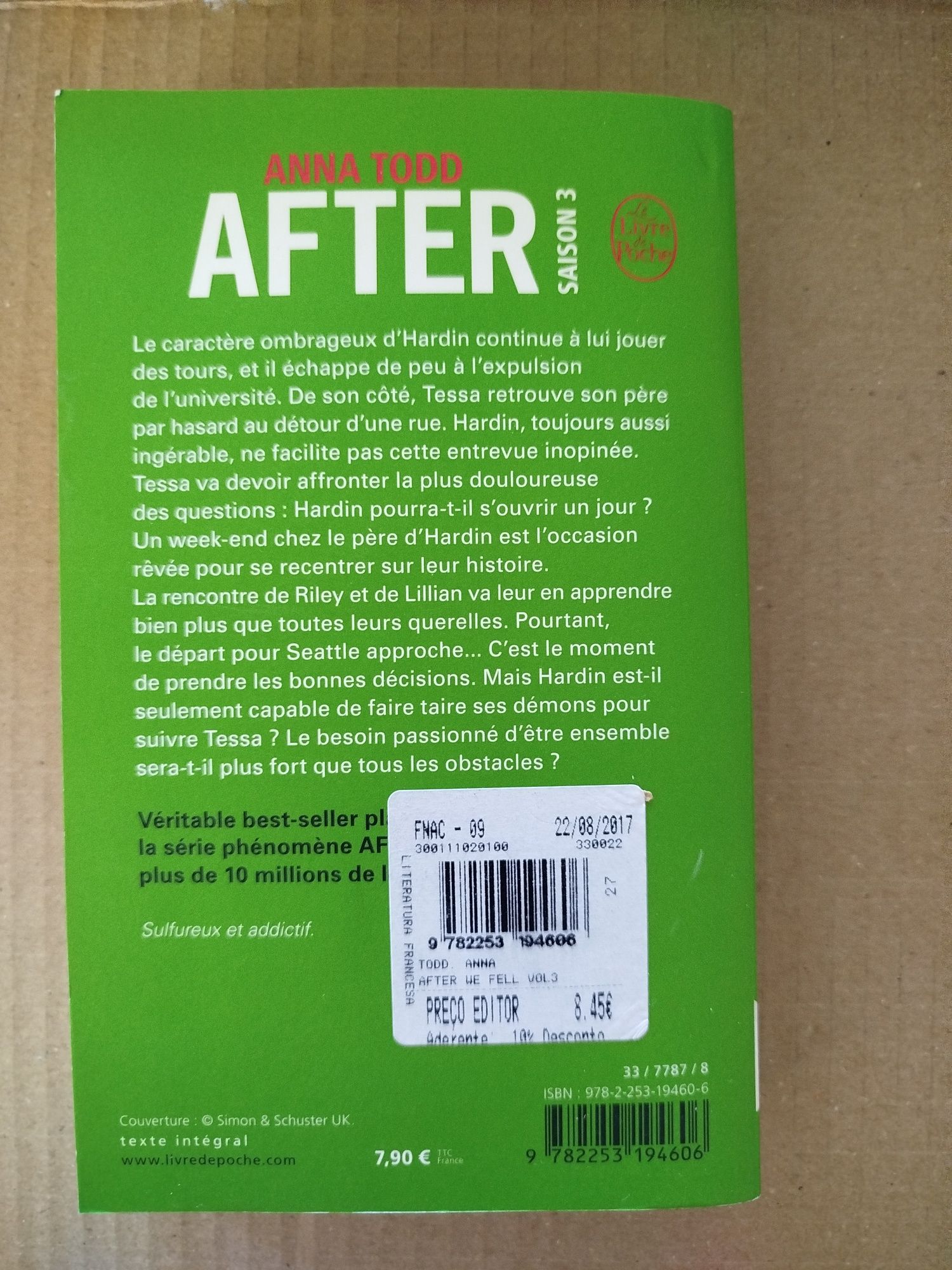 Livro "after" de Anna Todd