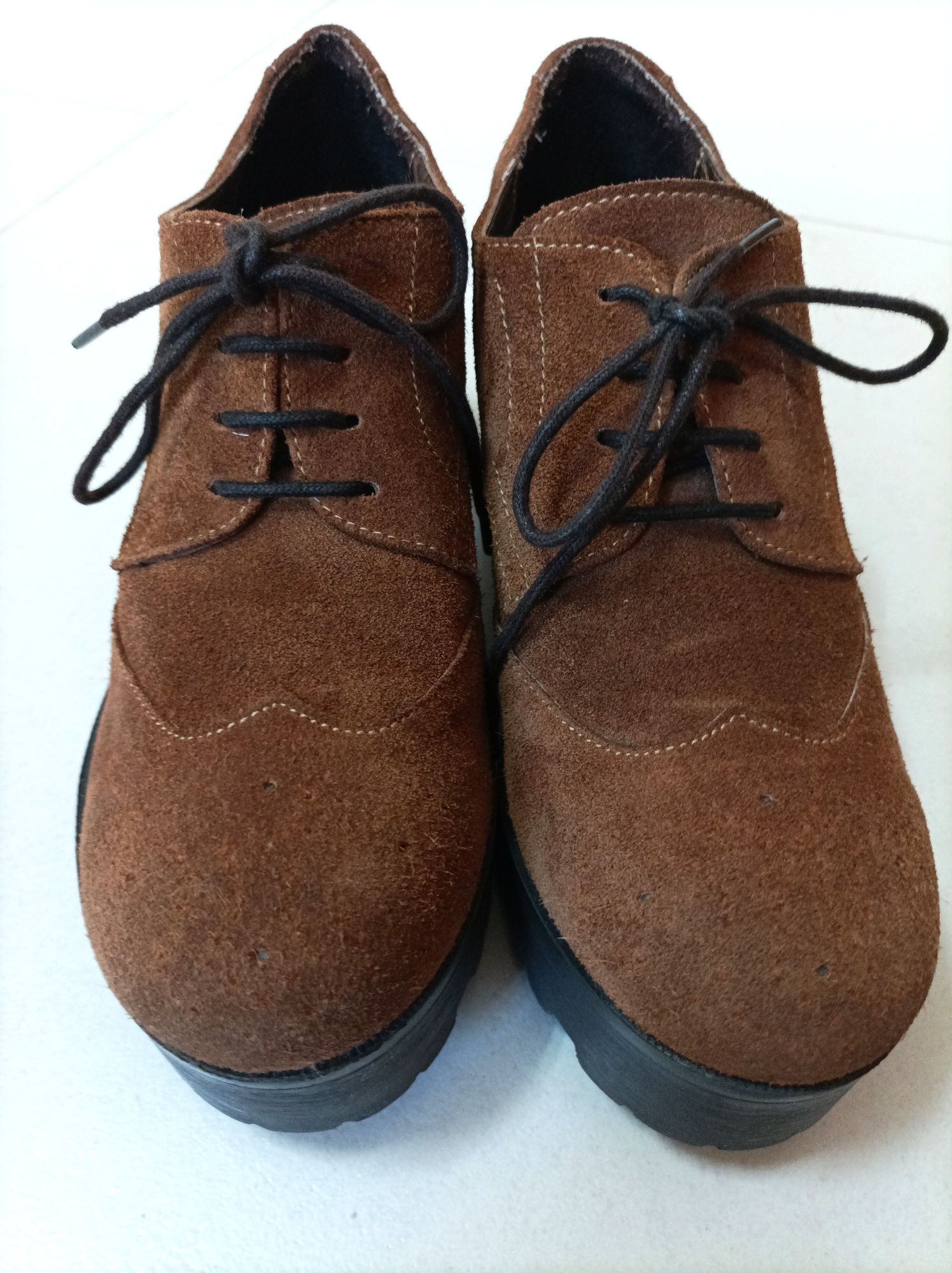 Sapatos Dakota em pele genuína marca Ana Catarina (T. 36)
